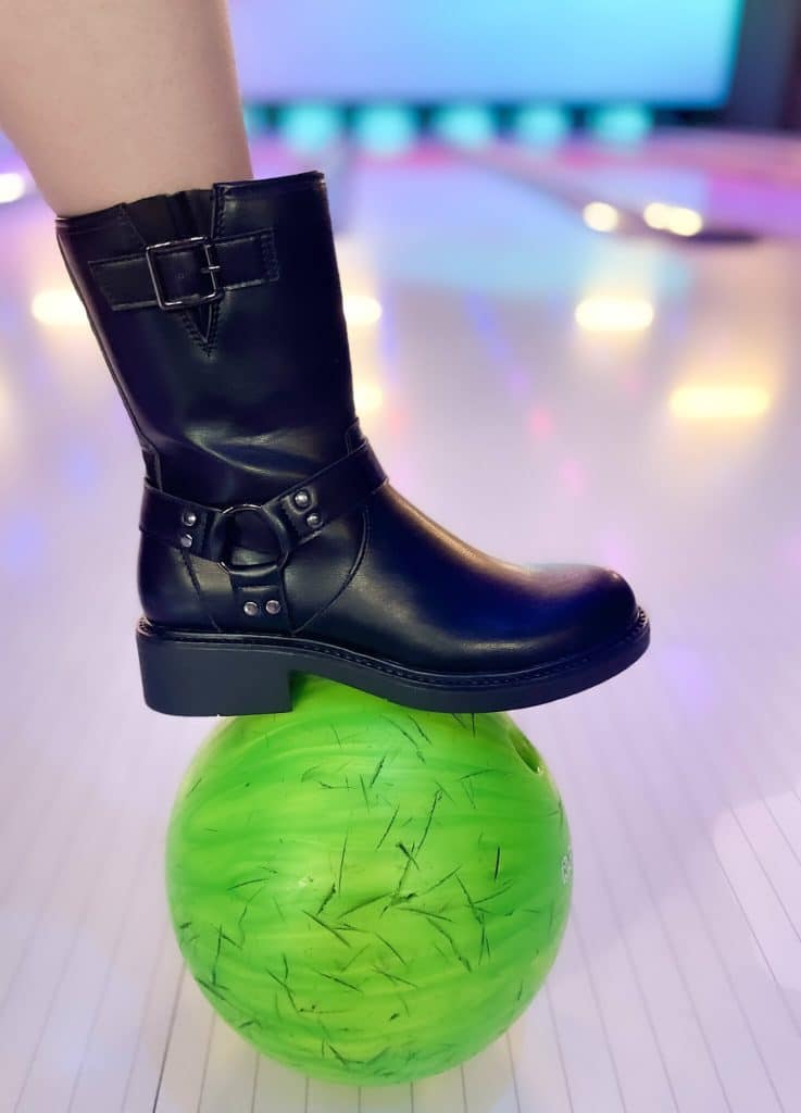 Strike a Pose Henkelman Footwear Bowling Game Boots